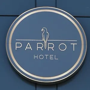 ** Hotel Parrot Polen
